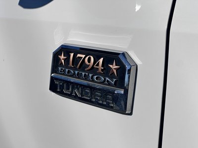 TOYOTA TUNDRA - 5