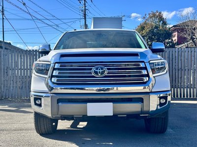 TOYOTA TUNDRA - 1