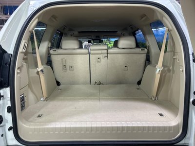 TOYOTA LAND CRUISER PRADO - 10