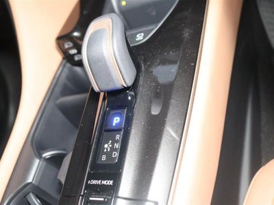 صورة مصغرة 31 لـ 2024 Toyota CROWN SPORT