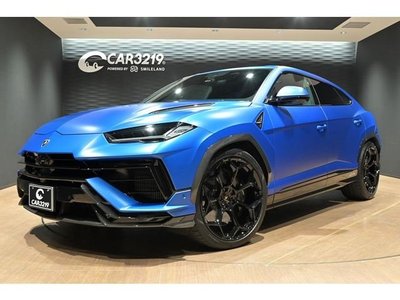 LAMBORGHINI URUS - 1