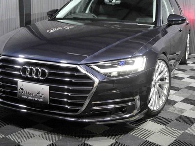 AUDI A8 - 7