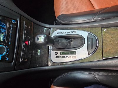 MERCEDES-BENZ E-CLASS - 8