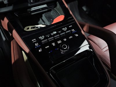2024 Porsche CAYENNE 缩略图 19