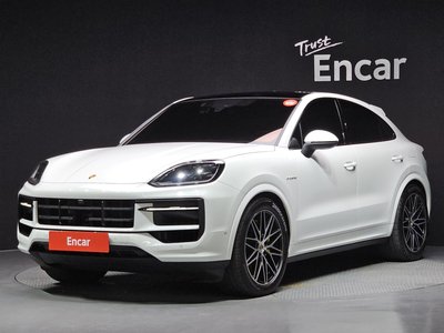 صورة 1 لـ 2024 Porsche CAYENNE