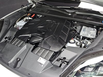 صورة 7 لـ 2024 Porsche CAYENNE