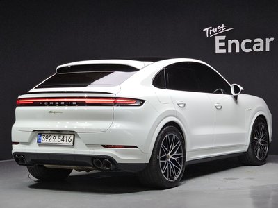 صورة 3 لـ 2024 Porsche CAYENNE