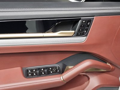 2024 Porsche CAYENNE 缩略图 16