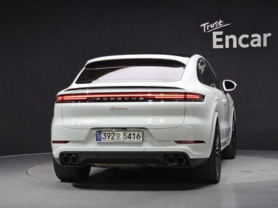 صورة 4 لـ 2024 Porsche CAYENNE