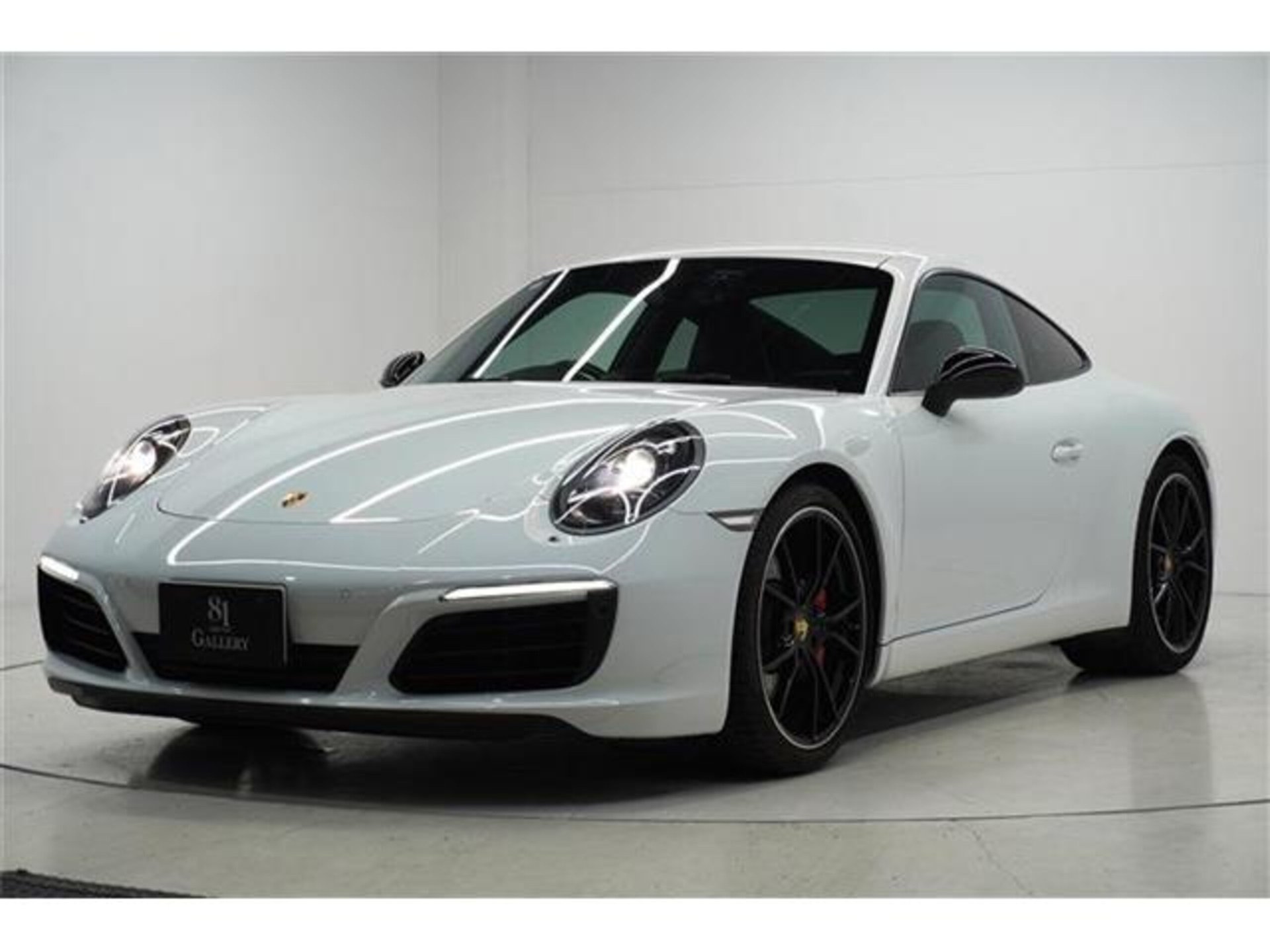 PORSCHE 911 - View 1