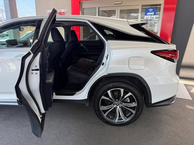 صورة 6 لـ 2022 Lexus RX