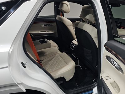 2024 Genesis GV70 — миниатюра 18