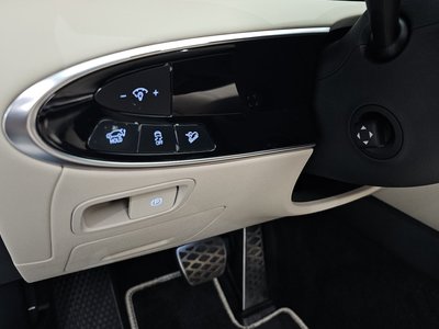2024 Genesis GV70 — миниатюра 24