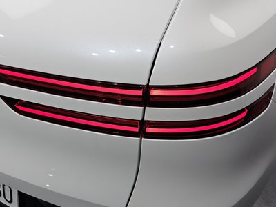 صورة 10 لـ 2024 Genesis GV70