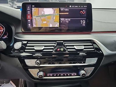 BMW 6 SERIES GT - 10