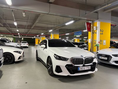 BMW 5 SERIES - 2