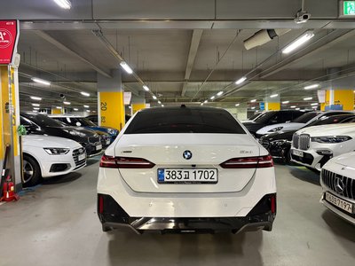 BMW 5 SERIES - 6