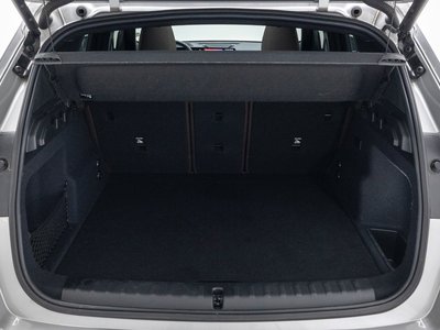 2024 BMW IX1 — миниатюра 11