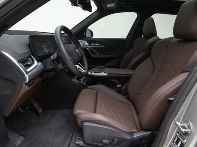 2024 BMW IX1 — миниатюра 12