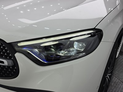 صورة 9 لـ 2023 Mercedes-BENZ GLC