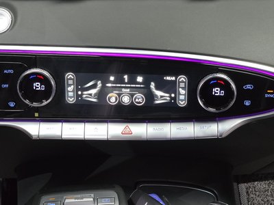 صورة مصغرة 27 لـ 2022 Genesis GV70