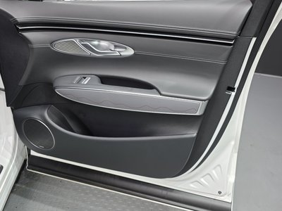 صورة مصغرة 15 لـ 2022 Genesis GV70