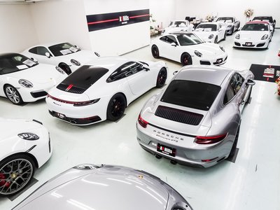 PORSCHE 911 - 5