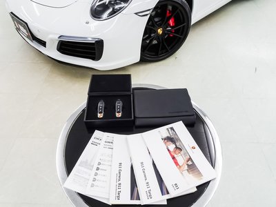 PORSCHE 911 - 4