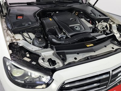 MERCEDES-BENZ E-CLASS - 7