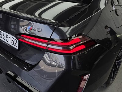 2025 BMW M5 照片 10
