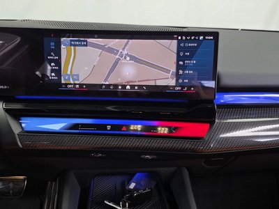 2025 BMW M5 缩略图 20