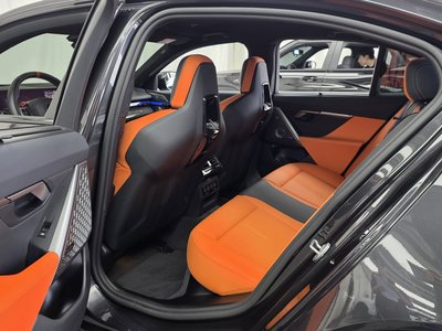 2025 BMW M5 缩略图 16