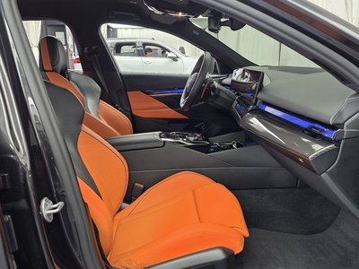 2025 BMW M5 缩略图 17