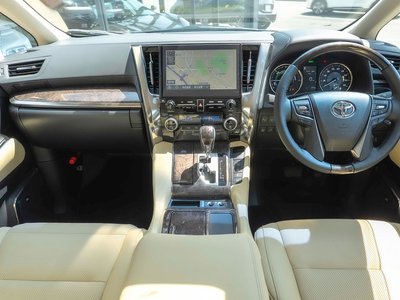 TOYOTA ALPHARD - 3