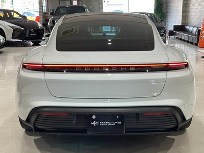 2021 Porsche TAYCAN 照片 10