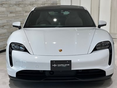 2021 Porsche TAYCAN 照片 2