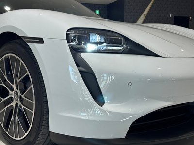 2021 Porsche TAYCAN 照片 6
