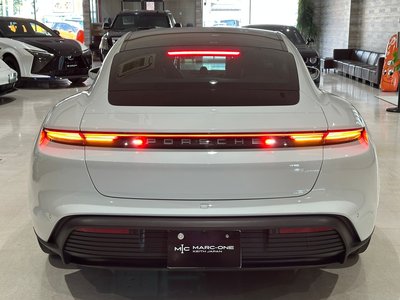 2021 Porsche TAYCAN 照片 11