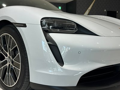 2021 Porsche TAYCAN 照片 4