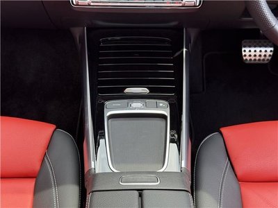 صورة 10 لـ 2023 Mercedes-BENZ GLB