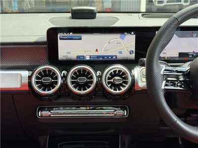 صورة 9 لـ 2023 Mercedes-BENZ GLB
