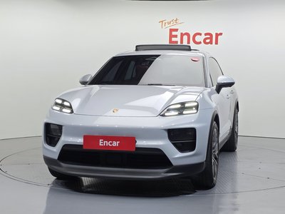 صورة 2 لـ 2025 Porsche MACAN