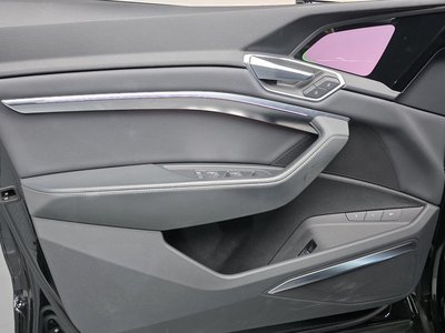 2023 AUDI E-TRON 缩略图 14