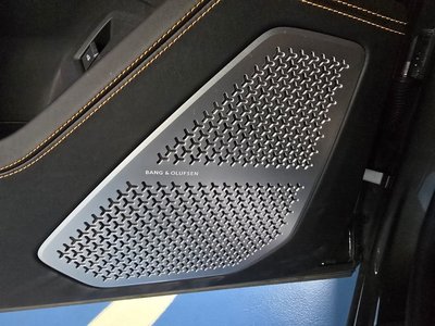 LAMBORGHINI URUS - 9