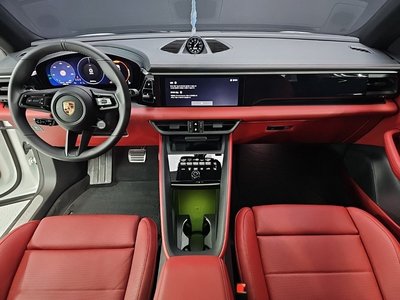2025 Porsche MACAN 照片 5