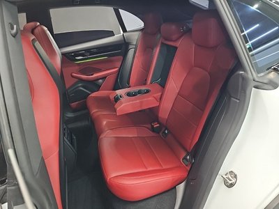 2025 Porsche MACAN 缩略图 18