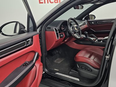 PORSCHE CAYENNE - 10