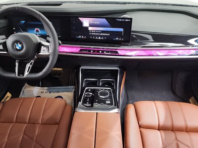 2025 BMW 7 SERIES — фото 5