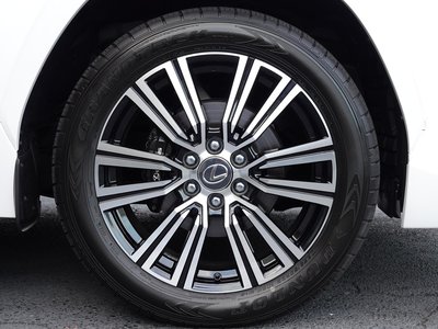 2025 Lexus LX thumbnail 51