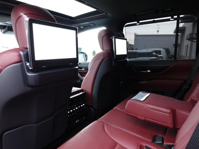 2025 Lexus LX thumbnail 41